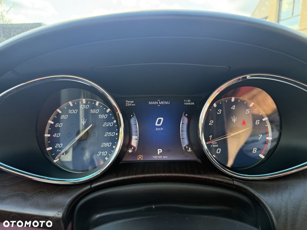 Maserati Quattroporte - 7