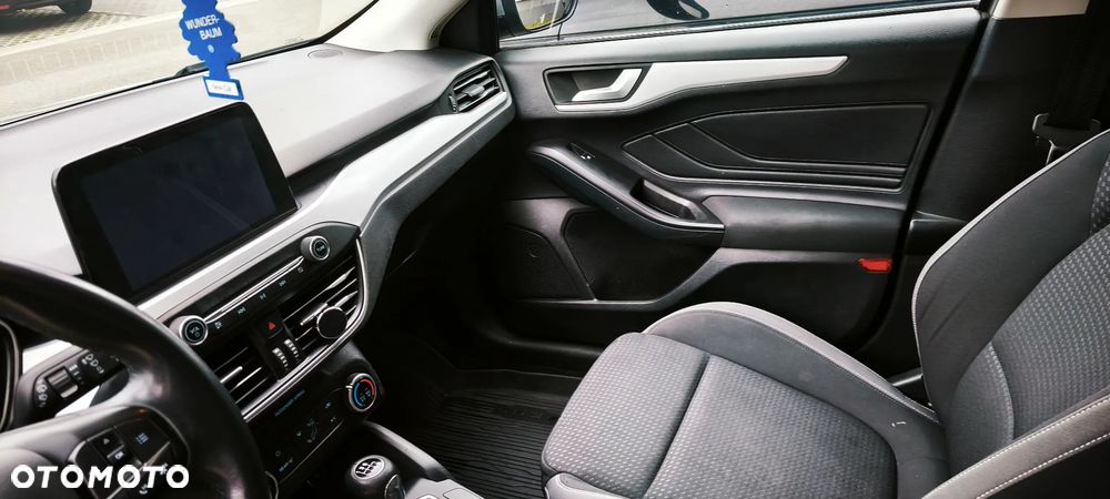 Ford Focus 1.0 EcoBoost Trend Edition Business - 5