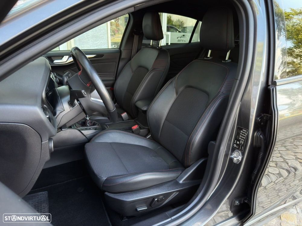 Ford Focus 1.0 EcoBoost ST-Line - 8