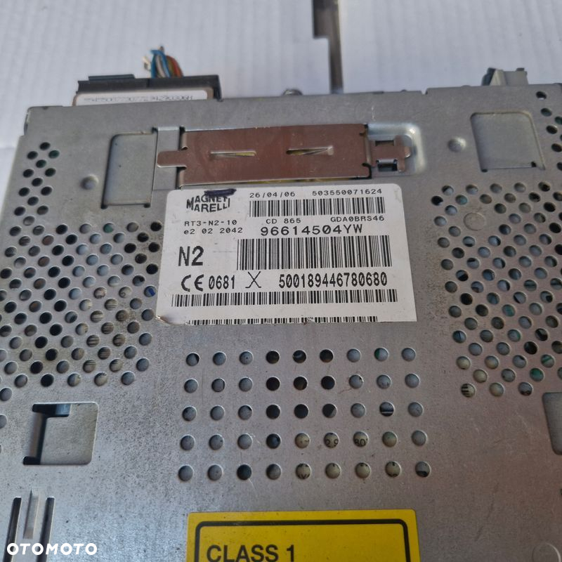 Radio samochodowe Peugeot RT3-N2 96614504YW - 3