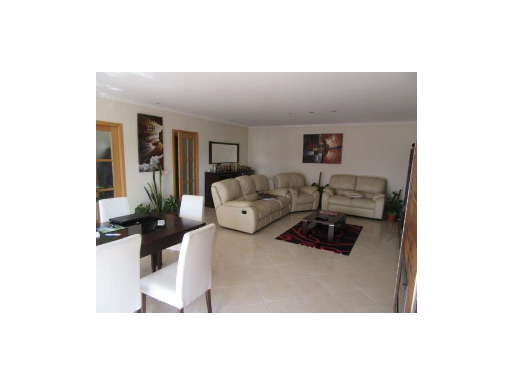 Moradia individual T3, térrea, em Vieira de Leiria - Grande imagem: 2/16