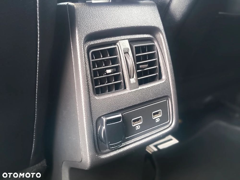 Renault Captur - 31