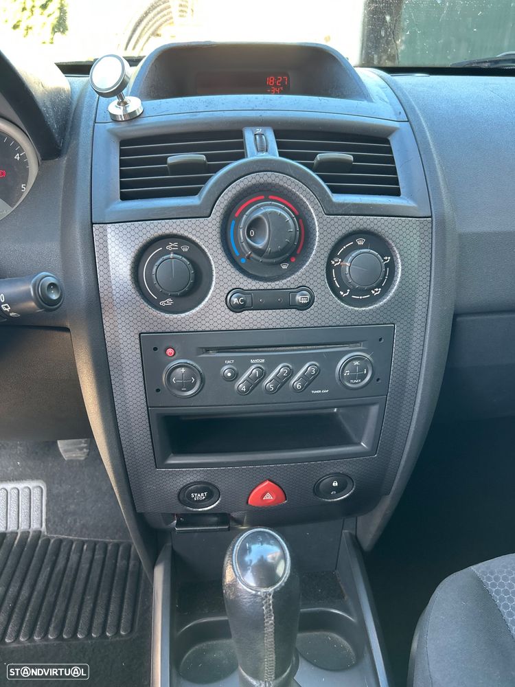 Renault Mégane 1.5 dCi Confort - 7