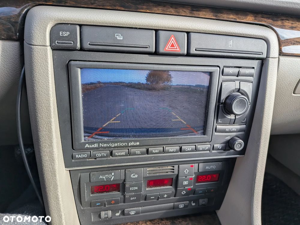 Audi A4 Limousine 2.0 T FSI quattro - 25