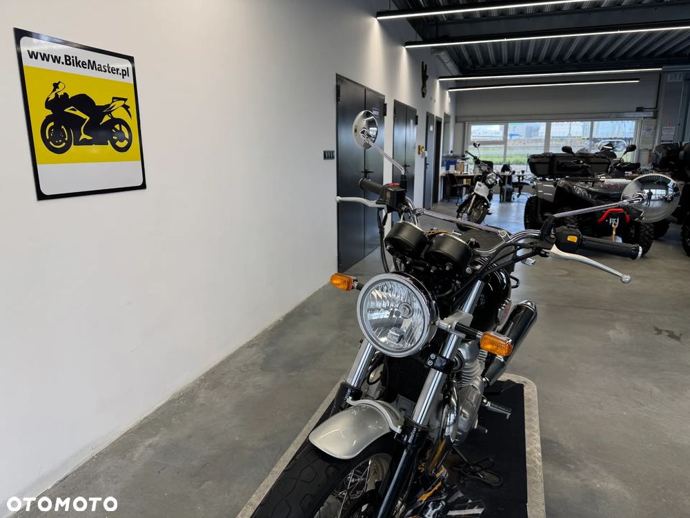 Royal Enfield Interceptor - 32