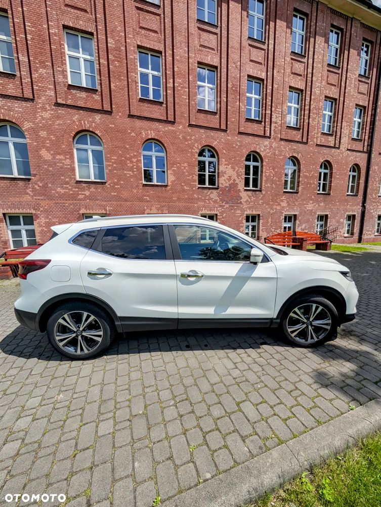 Nissan Qashqai 1.3 DIG-T N-Connecta DCT - 18