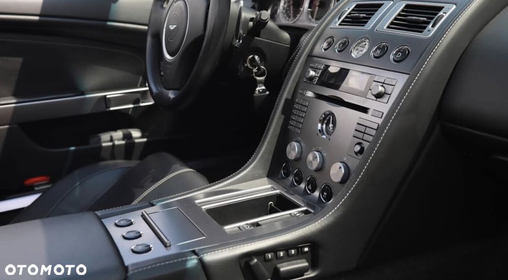 Aston Martin DB9 Volante Touchtronic - 12