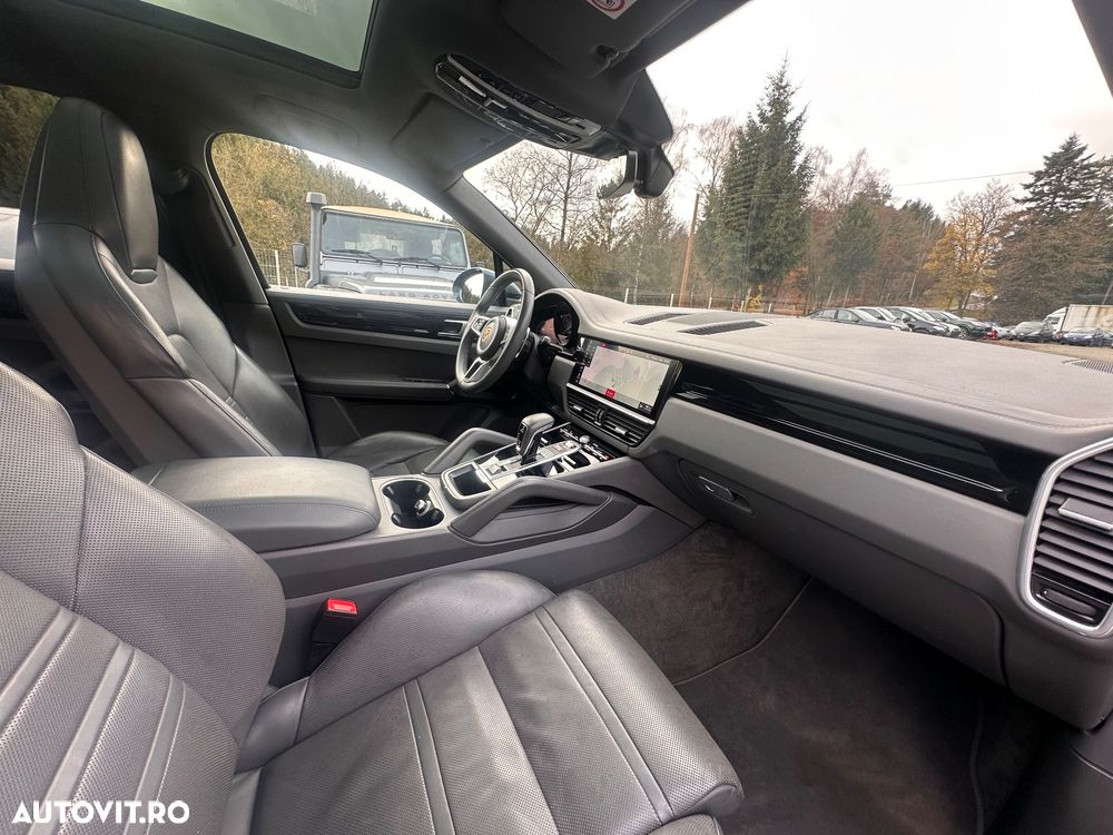 Porsche Cayenne S - 6