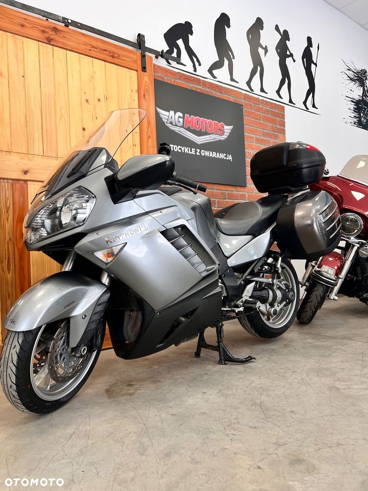 Kawasaki GTR - 27