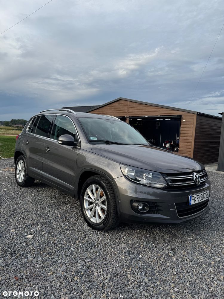 Volkswagen Tiguan 2.0 TDI DPF BlueMotion Technology Lounge Sport & Style - 13