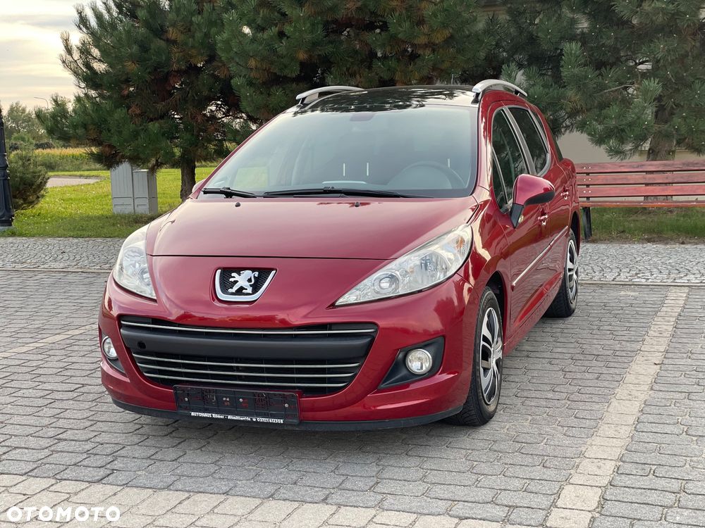 Peugeot 207 - 1