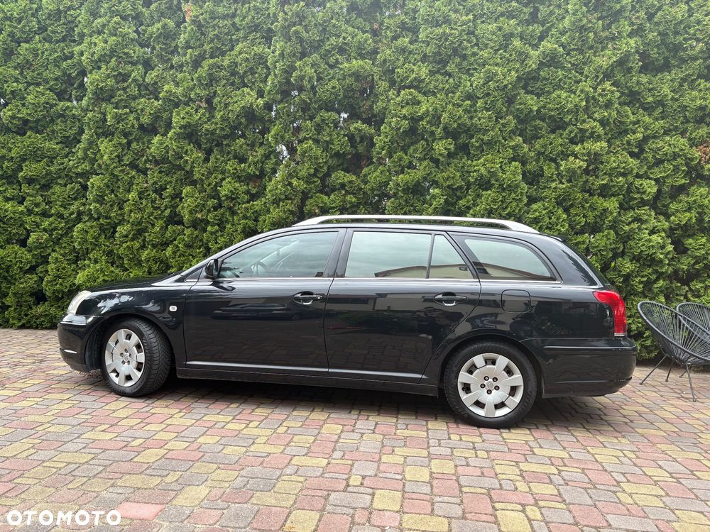Toyota Avensis 1.8 VVT-i Terra - 3