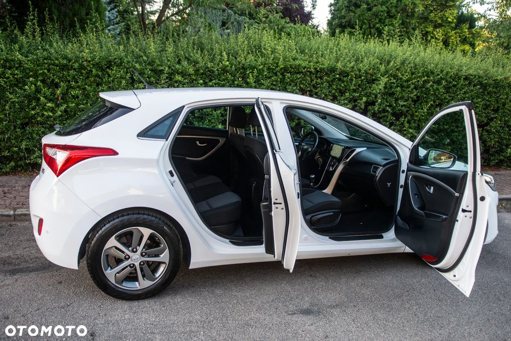 Hyundai i30 1.4 Comfort - 8