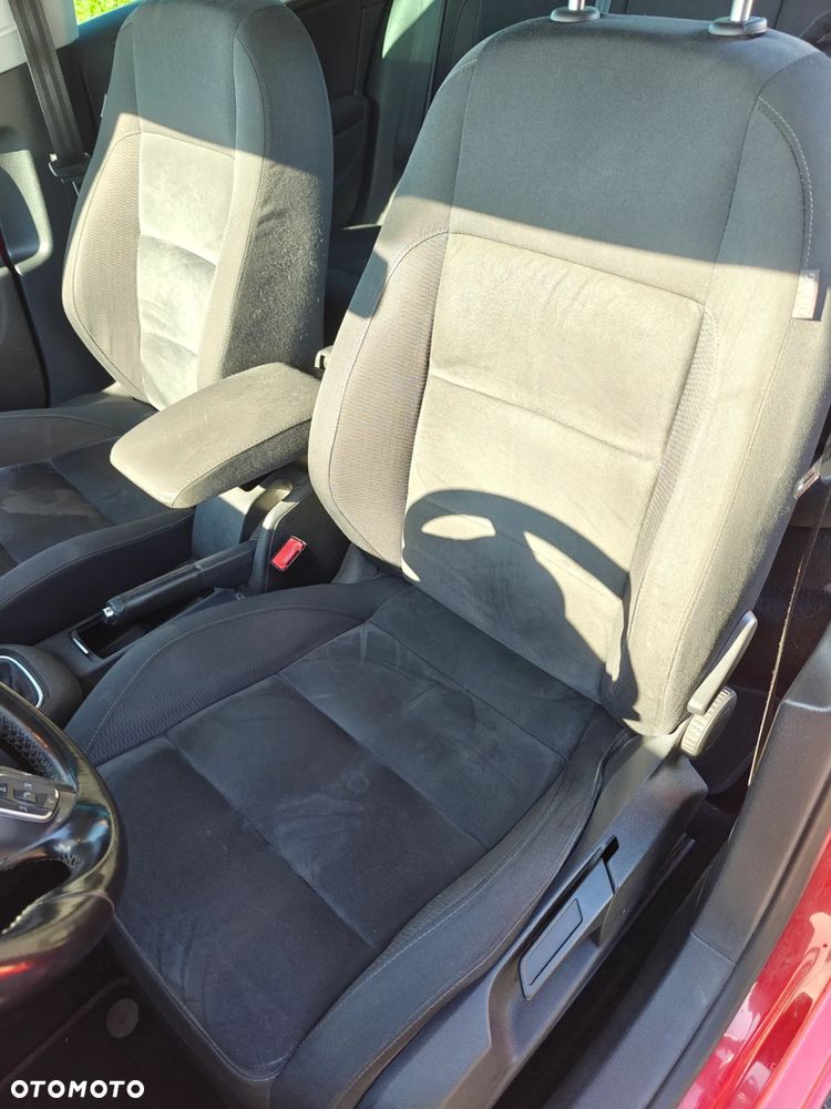 Volkswagen Golf - 18