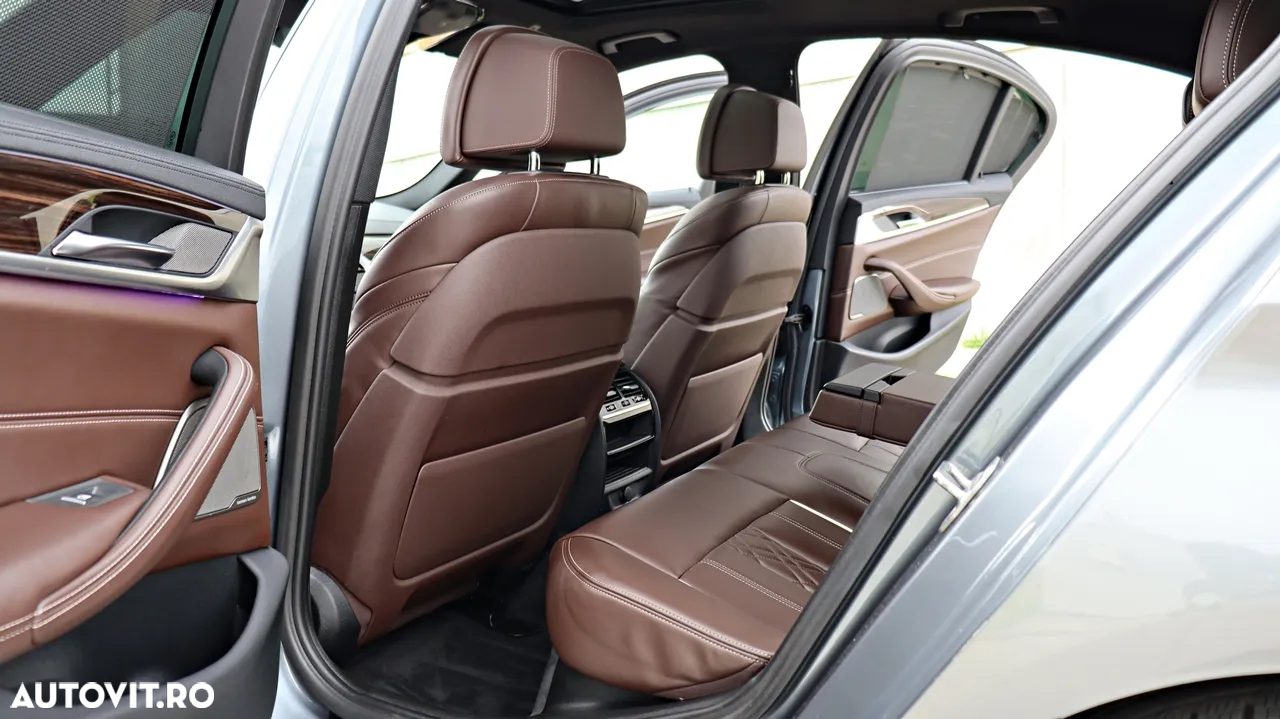 BMW Seria 5 530i AT - 14