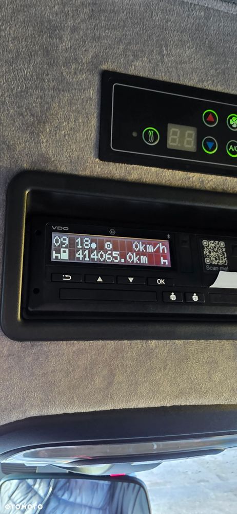 Mercedes-Benz Sprinter - 8