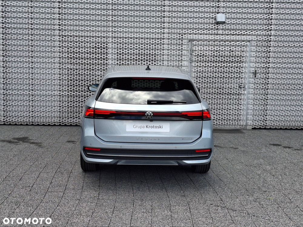 Volkswagen Passat Variant - 8