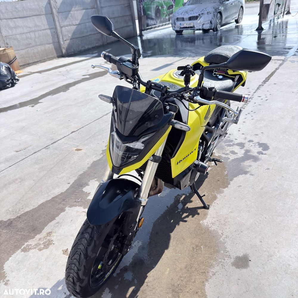 Honda CB 750 Hornet - 4