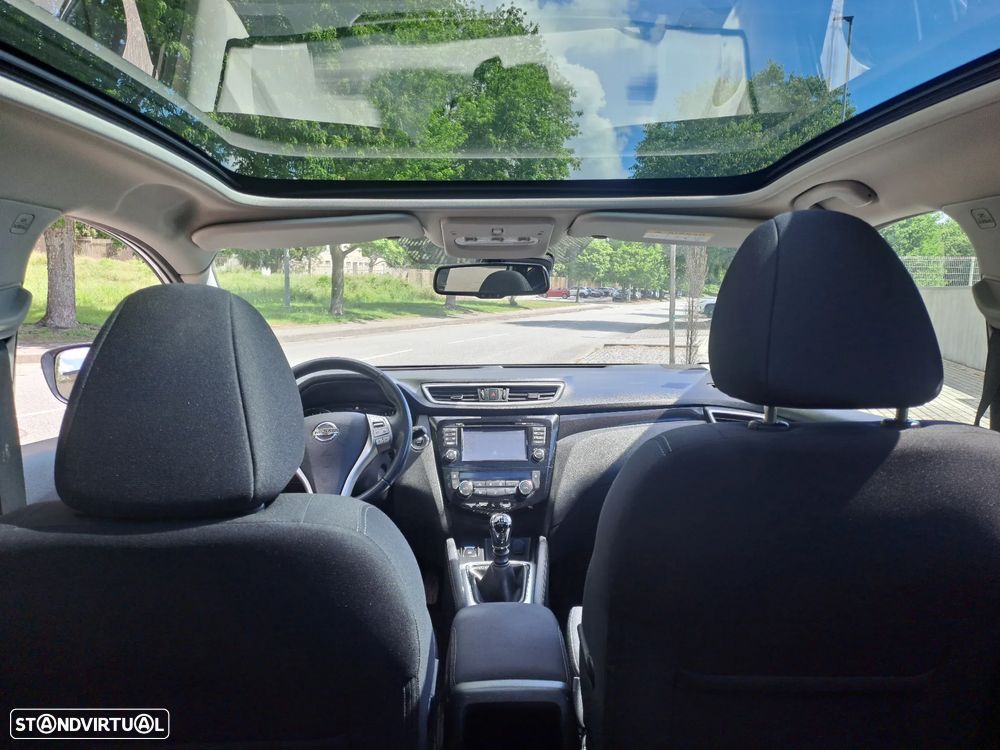 Nissan Qashqai 1.5 dCi N-Connecta 18 - 13