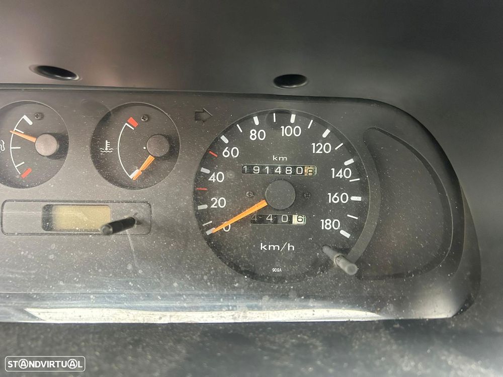 Nissan Terrano II 2.7 TDi SR - 10