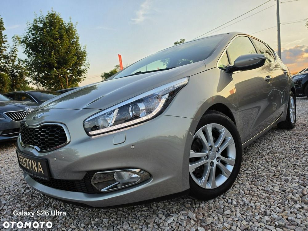 Kia Ceed - 16