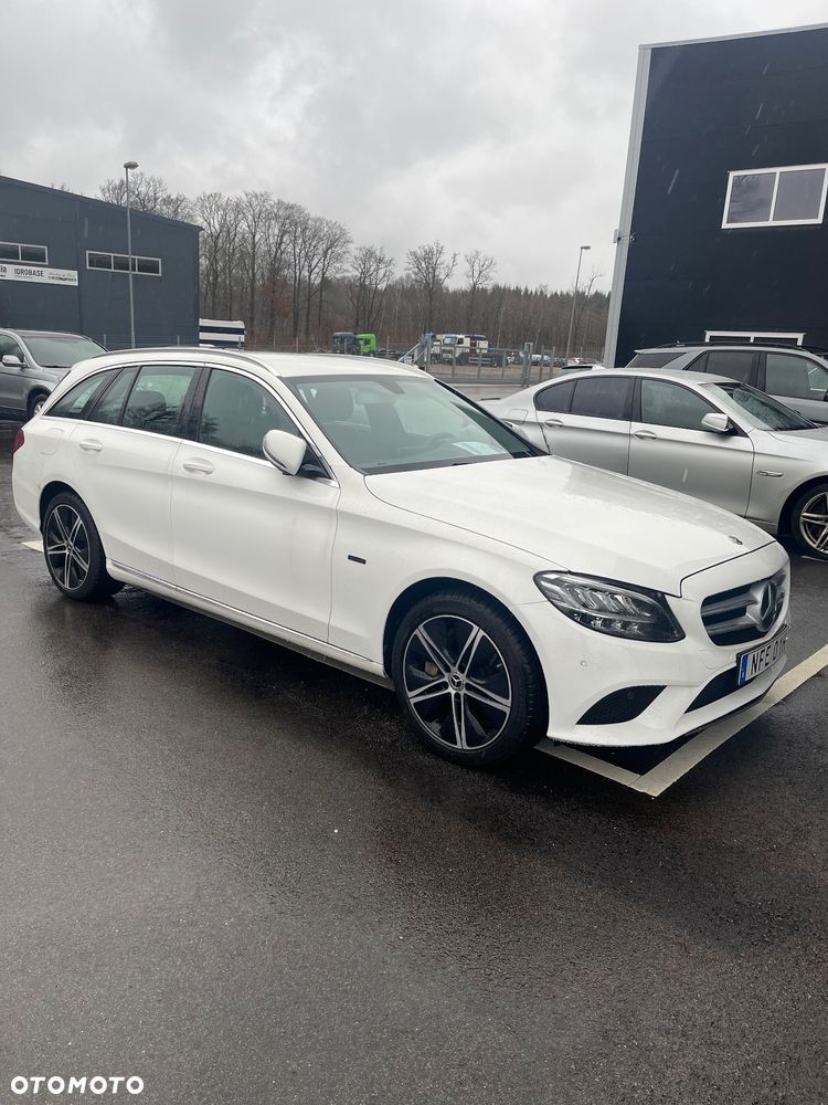 Mercedes-Benz Klasa C 300 de 9G-TRONIC - 4