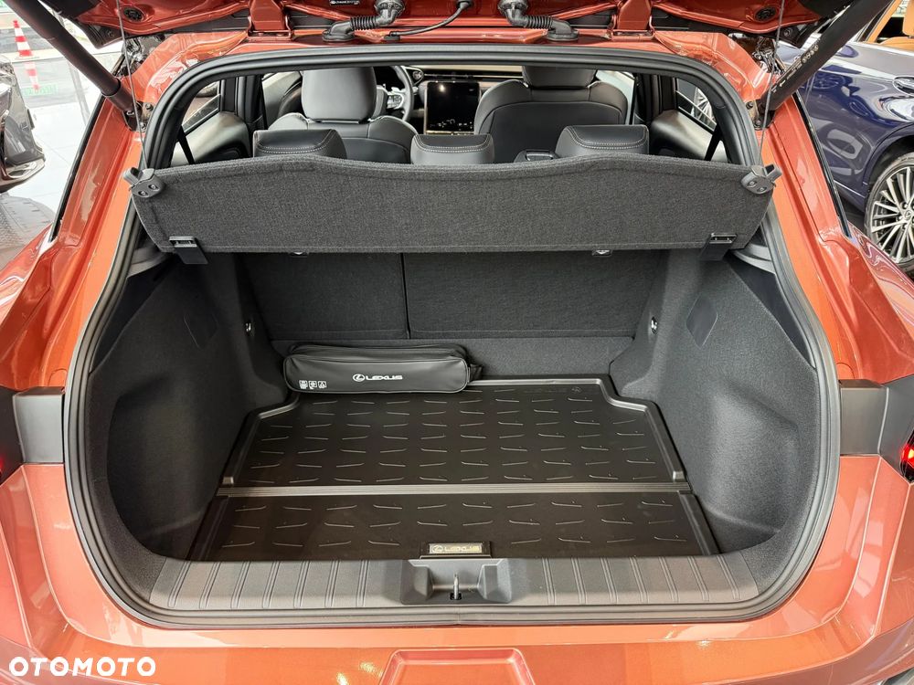 Lexus LBX 1.5 Hybrid Cool - 7