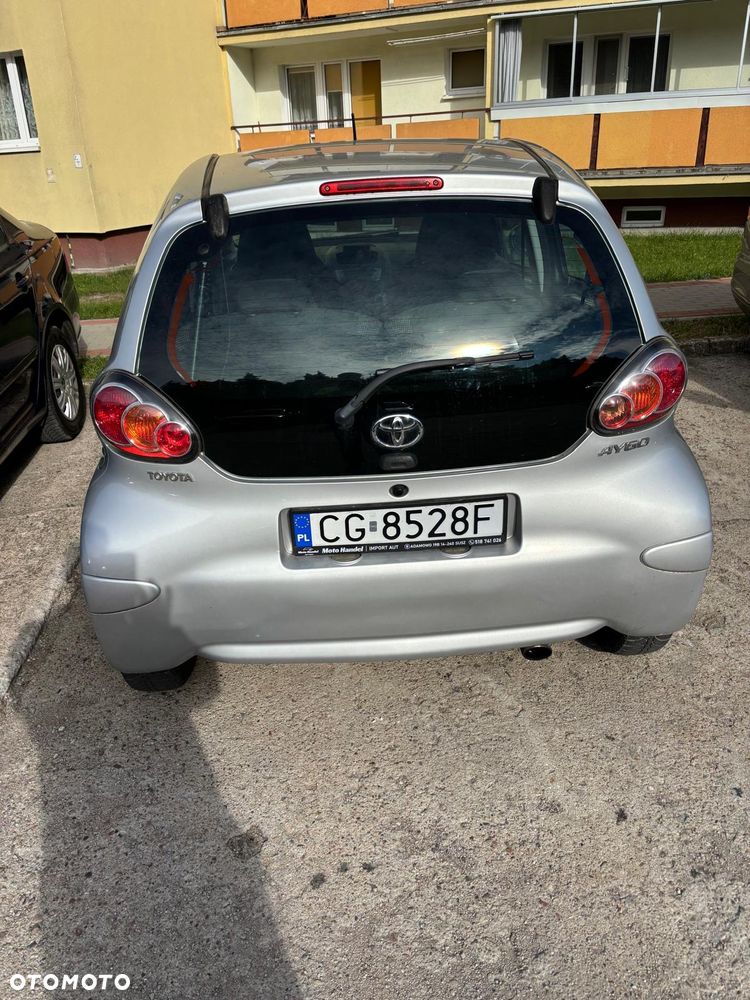 Toyota Aygo 2011 photo 3