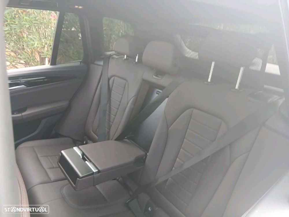 BMW iX3 Inspiring - 7