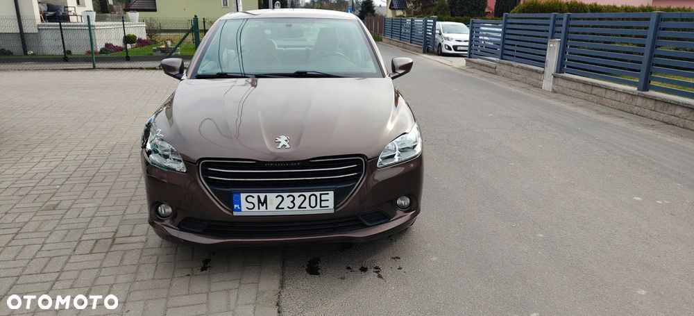 Peugeot 301 1.2 Pure Tech Active - 2