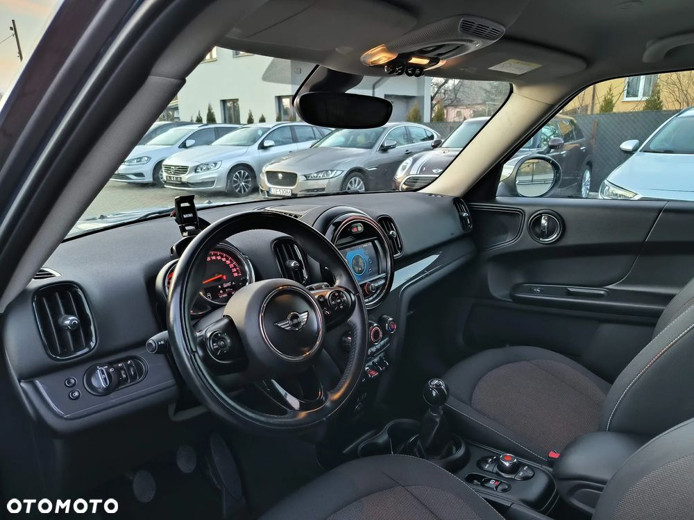 MINI Countryman One Blackyard - 24