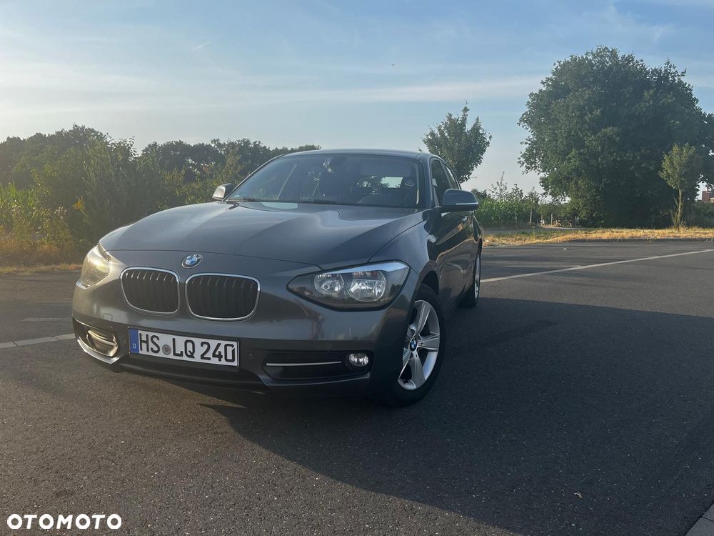 BMW Seria 1 116i Sport Line - 2