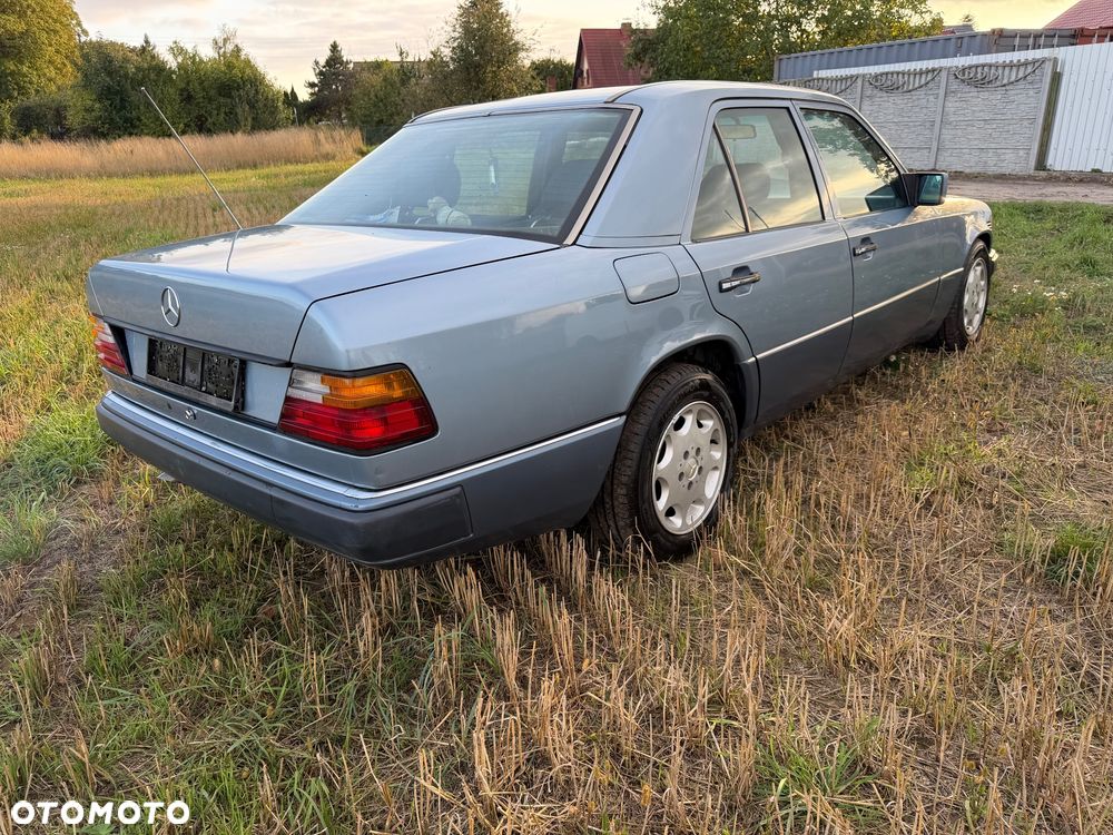 Mercedes-Benz W124 (1984-1993) - 10