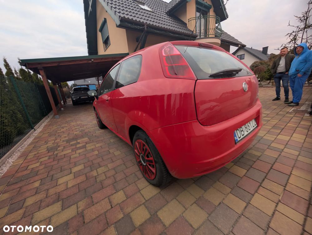 Fiat Grande Punto - 4