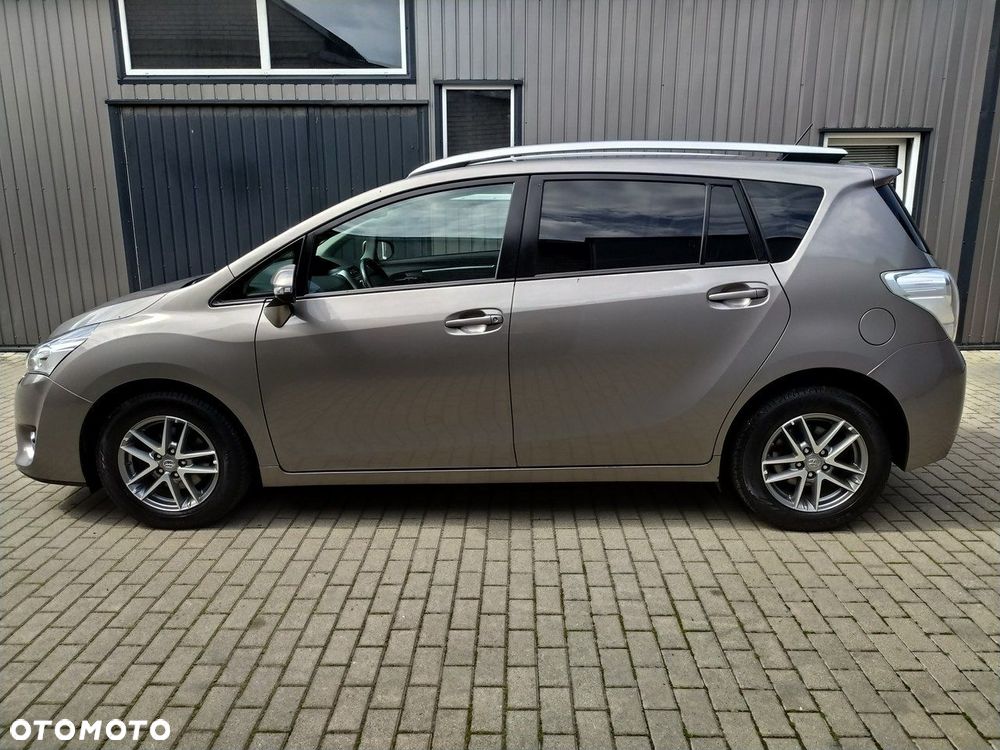 Toyota Verso 1.8 Prestige 7os MS - 4