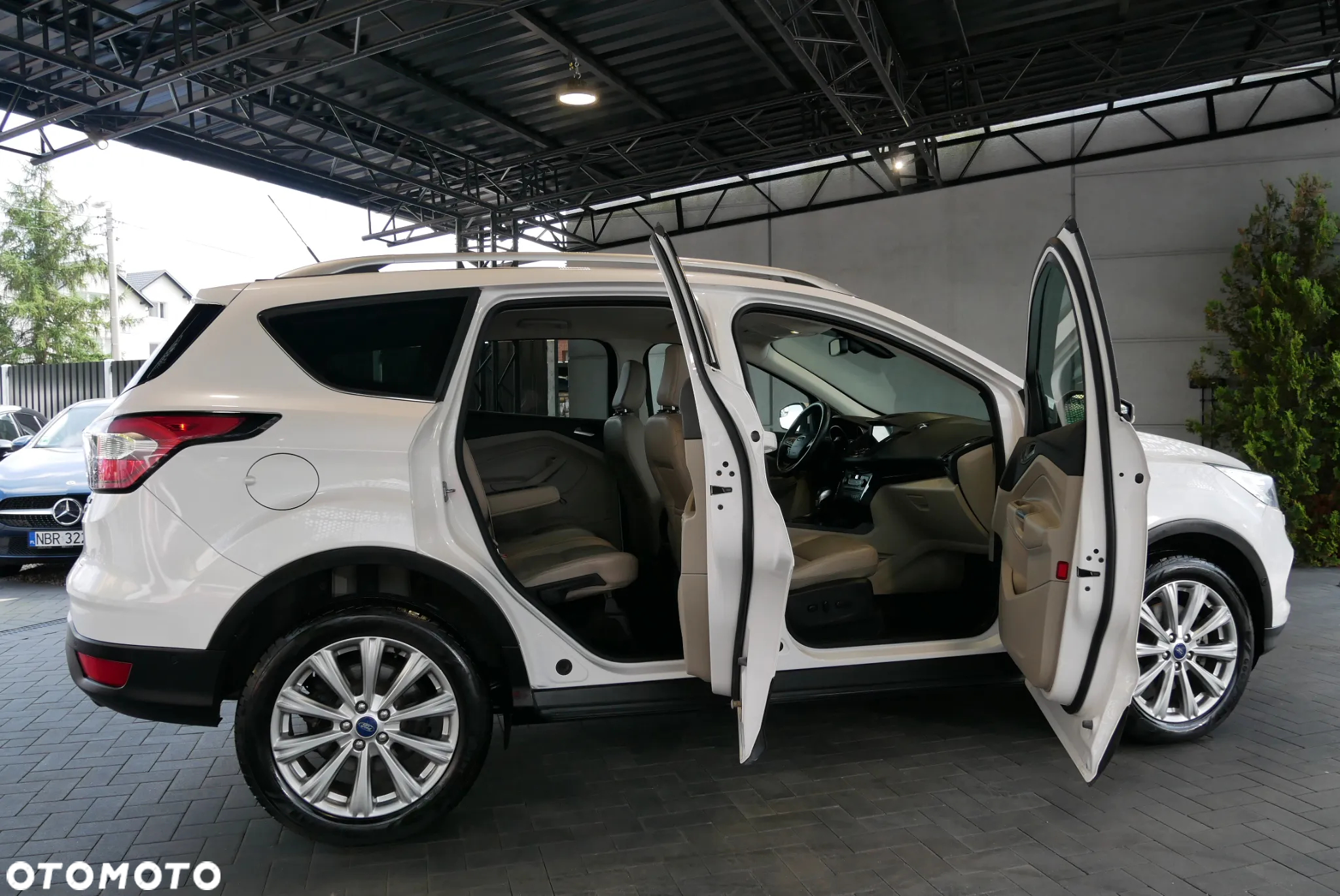 Ford Escape - 9