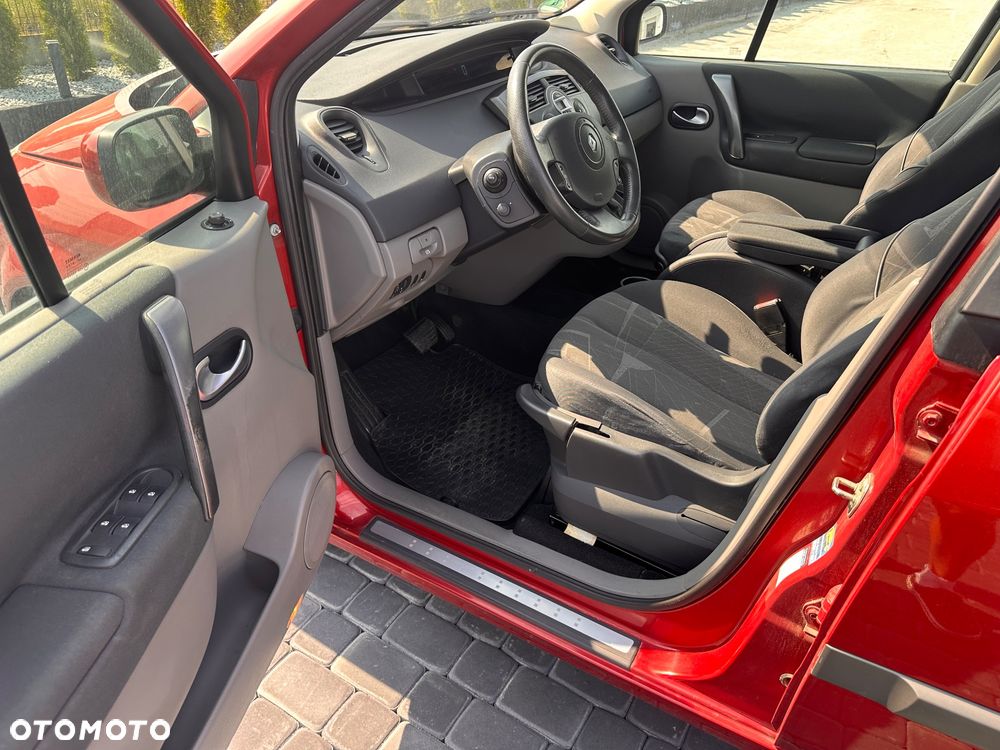 Renault Scenic 2.0 16V Avantage - 16