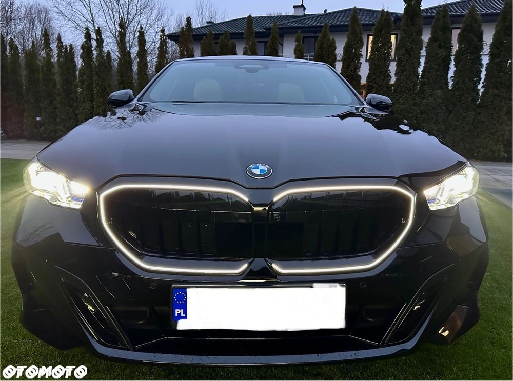 BMW Seria 5 520d xDrive mHEV M Sport - 10