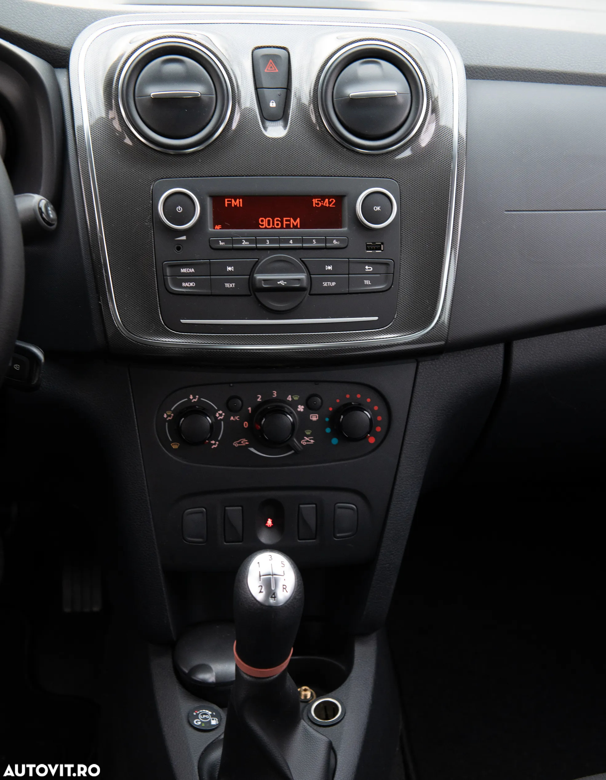 Dacia Sandero Stepway TCe 100 Celebration - 22