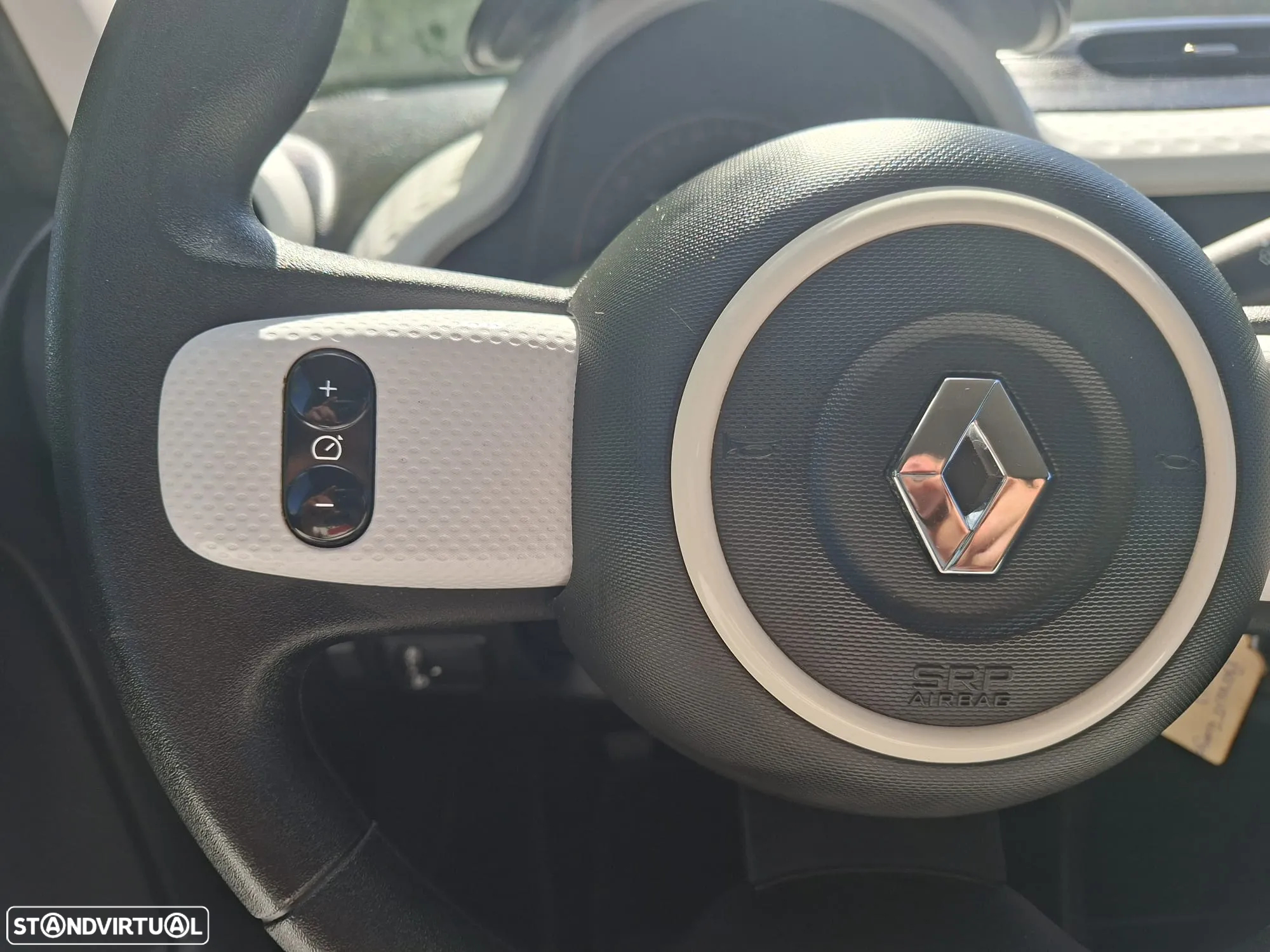 Renault Twingo SCe 70 Liberty - 22