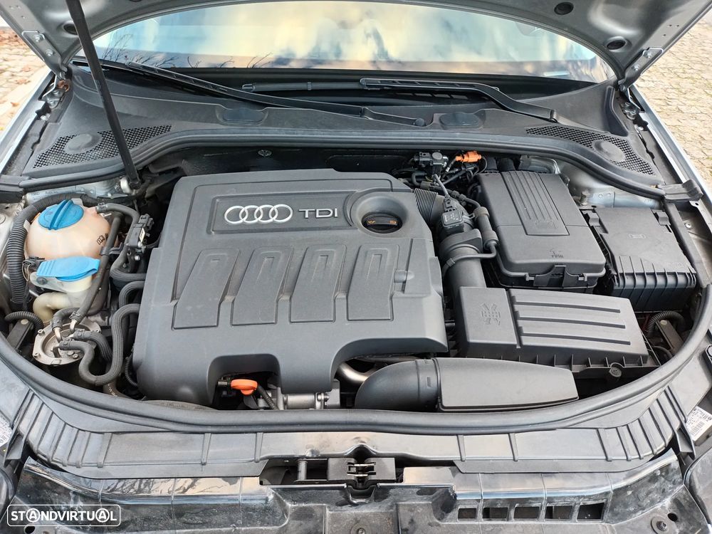 Audi A3 Sportback 1.6 TDI Attraction Special Edition - 11