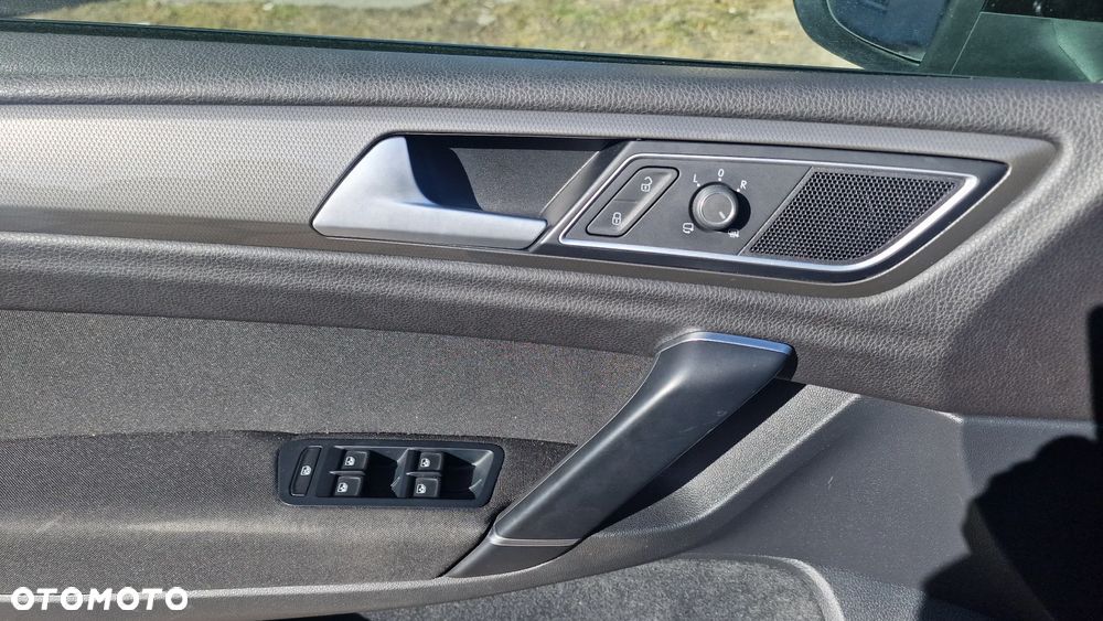 Volkswagen Golf Sportsvan SV 1.5 TSI ACT IQ Drive DSG - 19