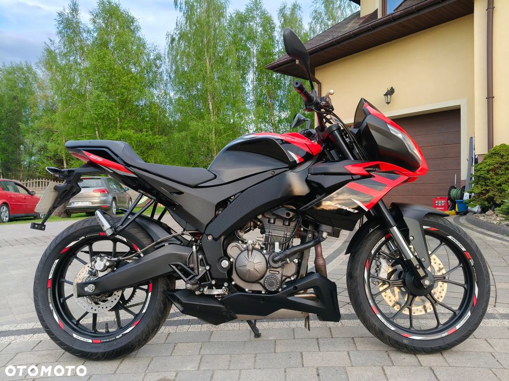 Aprilia Tuono - 6