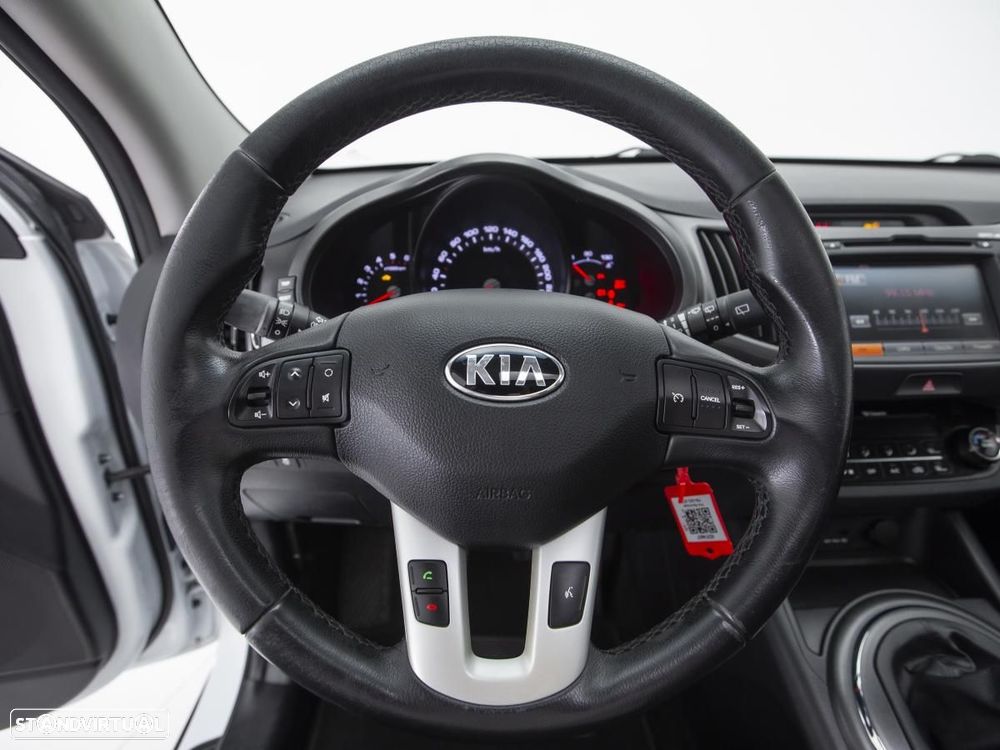Kia Sportage — fotografia 16