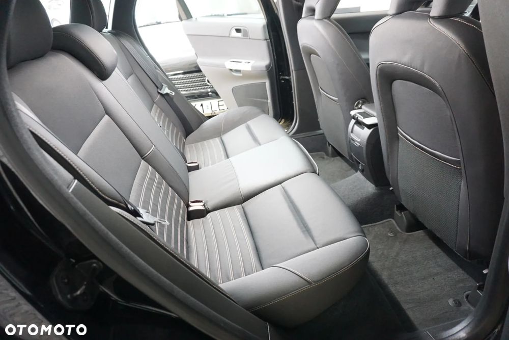 Volvo V50 D2 Kinetic - 24