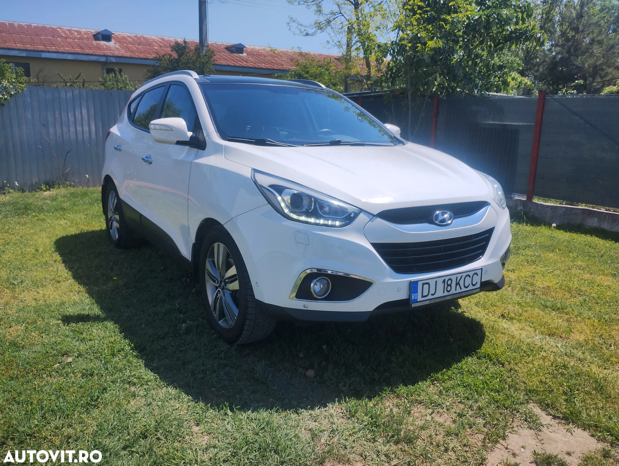 Hyundai ix35 2.0 CRDI 4WD Automatik Premium - 2