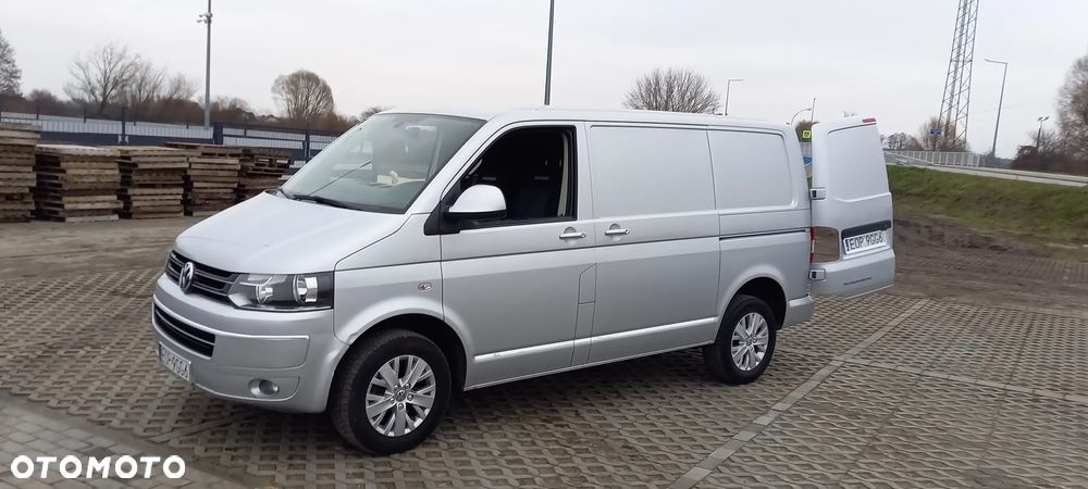 Volkswagen Transporter T5 - 16
