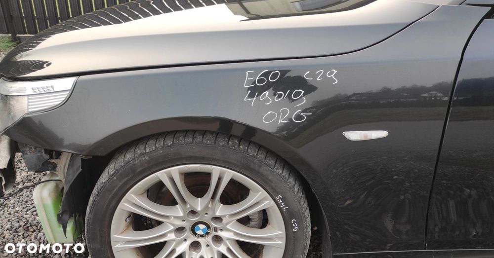 BŁOTNIK LEWY PRZÓD PRZEDNI BMW E60 E61 490 DIOPSIDSCHWARZ METALIC ORG LAKIER - 1
