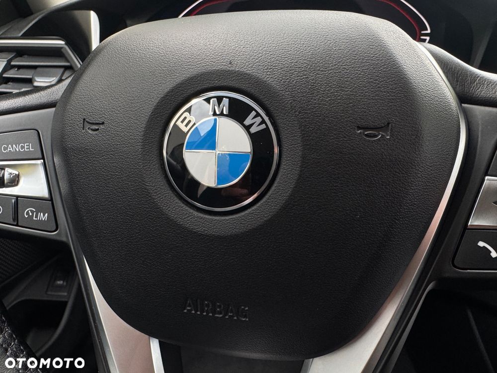 BMW Seria 3 318d Business Edition - 26