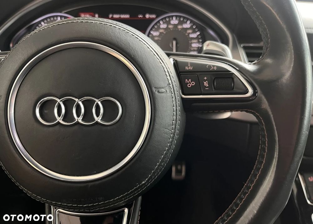 Audi S8 - 15